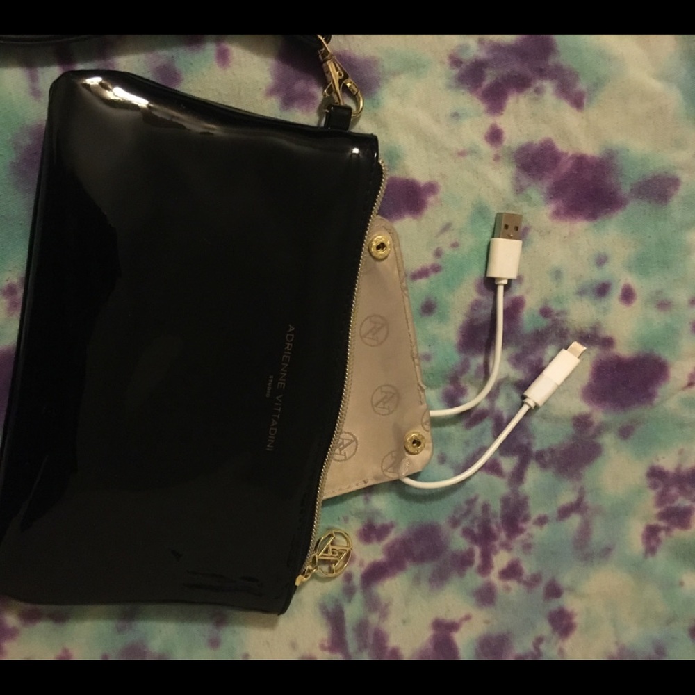 Adrienne Vittadini Charging Wristlet